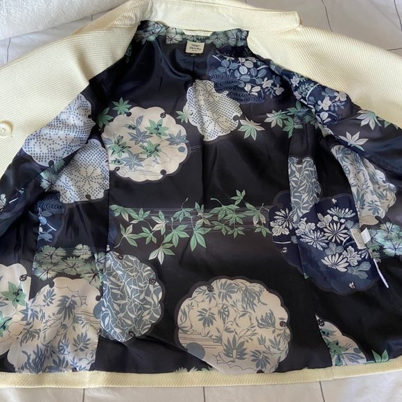 Cream Coloured Structured Jacket with Blue Floral Lining Size M EUC - Picture 12 of 16
